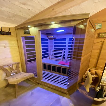 Eco Friendly Chalet Near The Lake In Asten Tittmoning Eksteriør billede