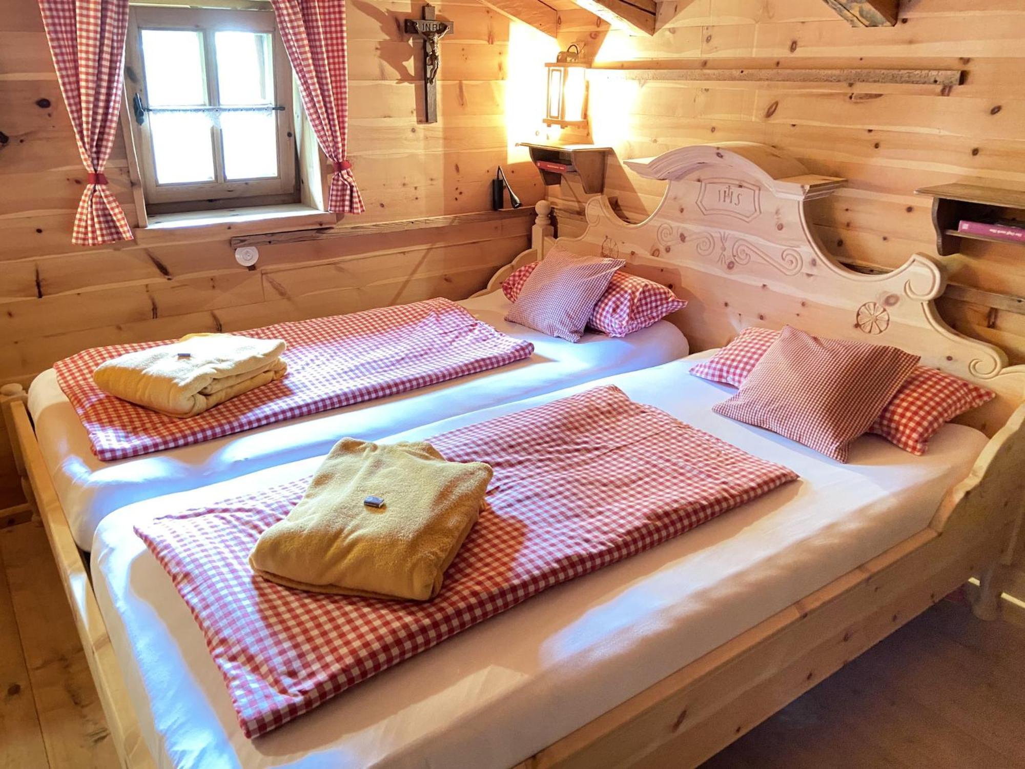 Eco Friendly Chalet Near The Lake In Asten Tittmoning Eksteriør billede