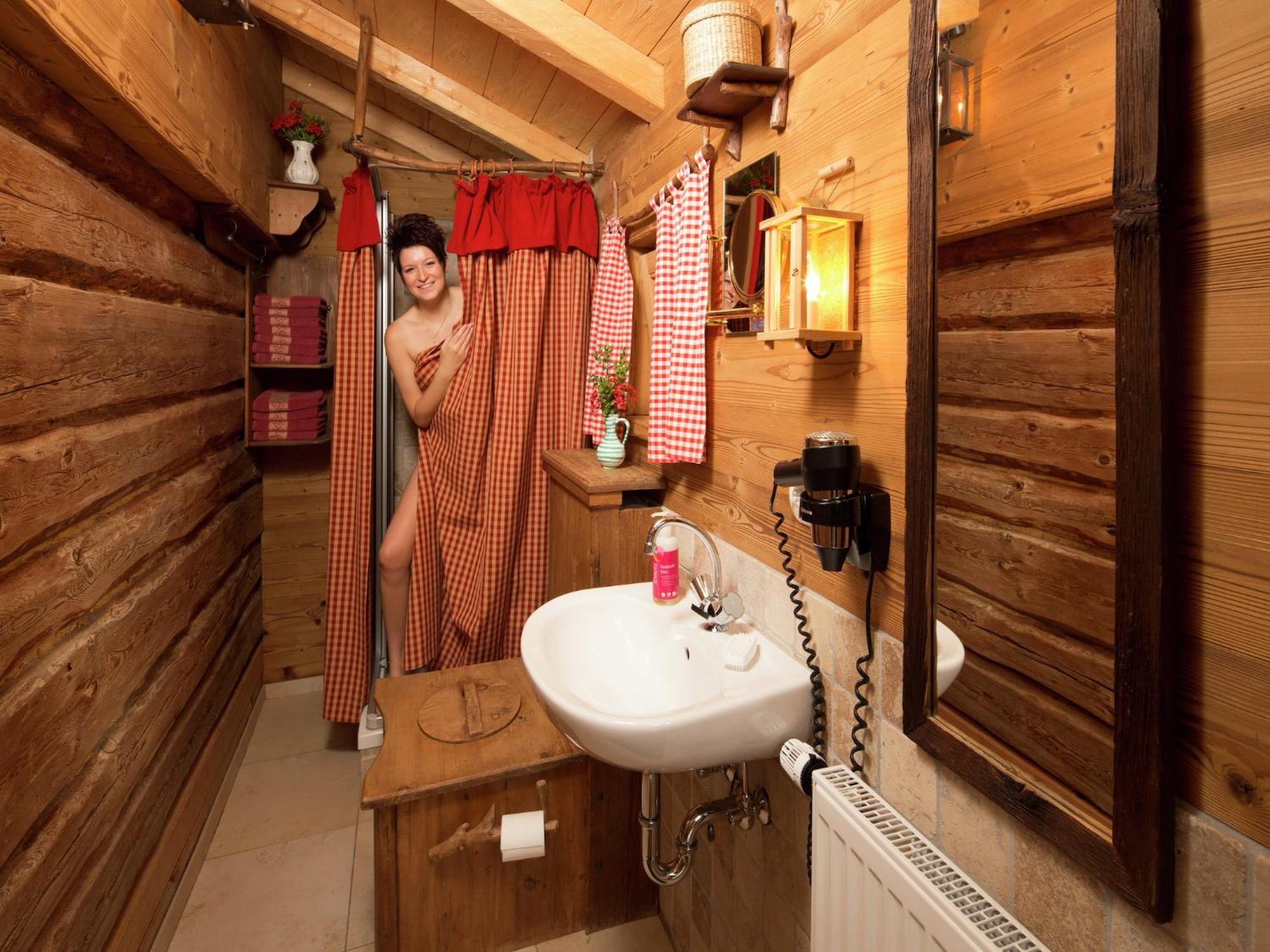 Eco Friendly Chalet Near The Lake In Asten Tittmoning Eksteriør billede