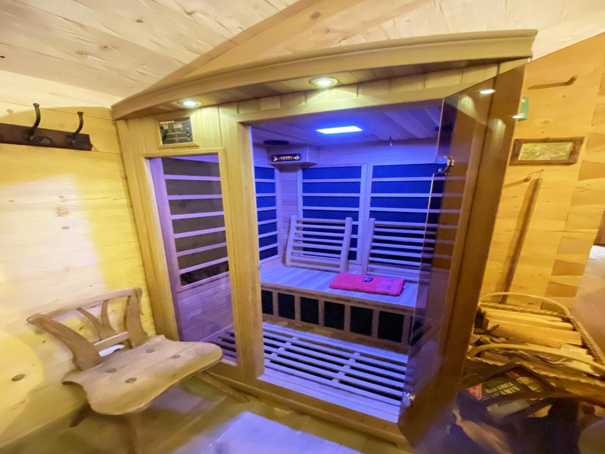 Eco Friendly Chalet Near The Lake In Asten Tittmoning Eksteriør billede