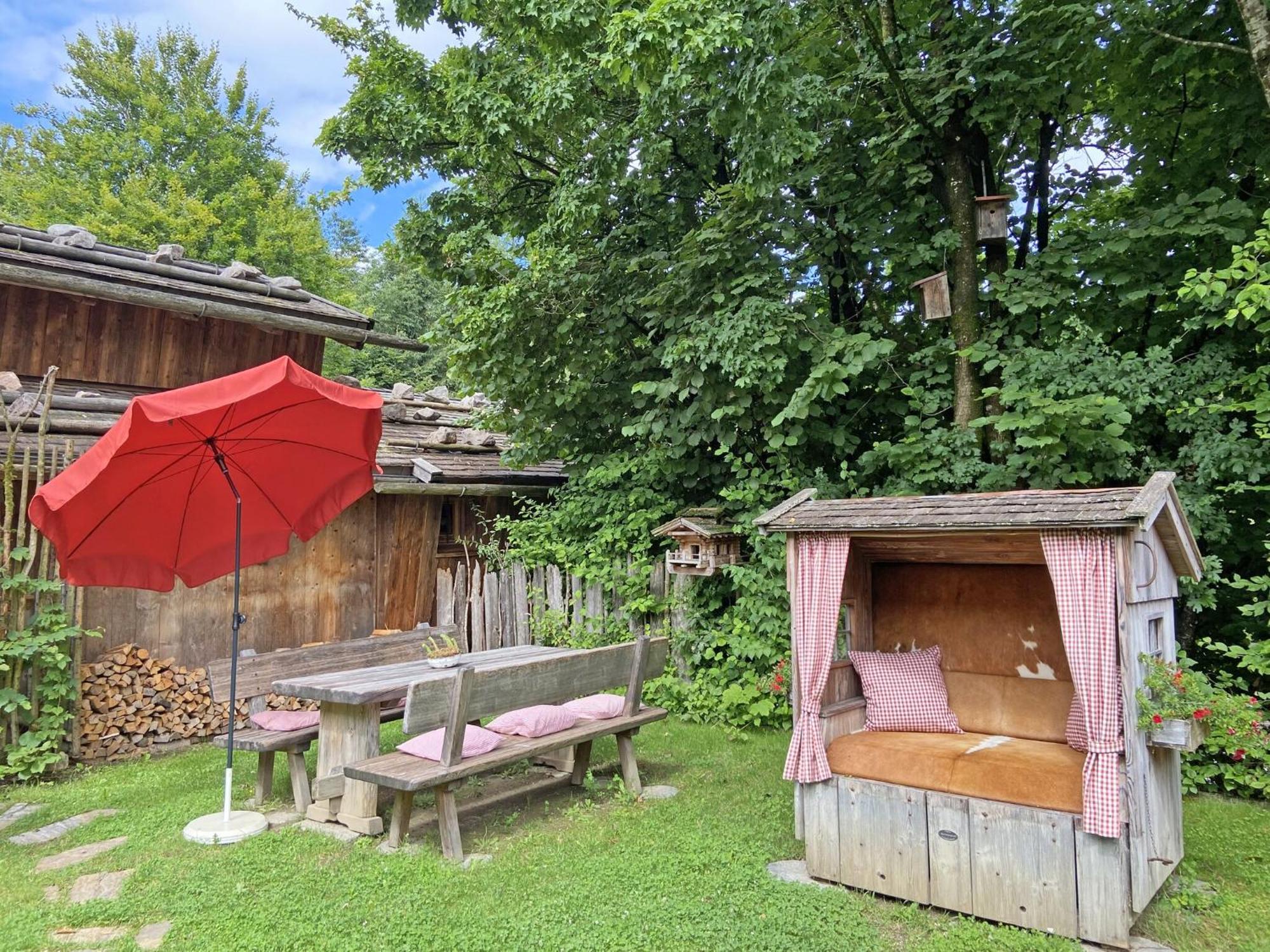 Eco Friendly Chalet Near The Lake In Asten Tittmoning Eksteriør billede